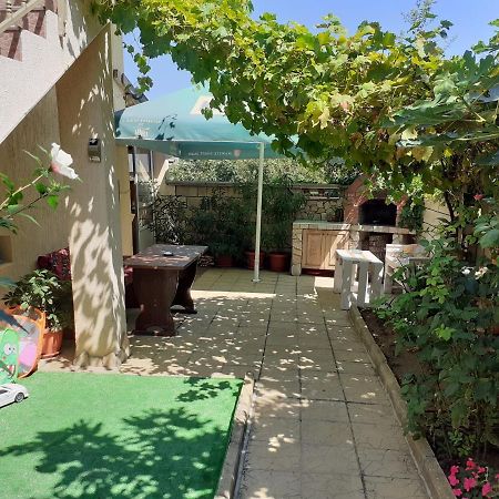 ביאלה Eleonor Guest House מראה חיצוני תמונה