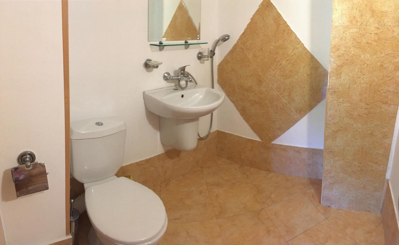ביאלה Eleonor Guest House מראה חיצוני תמונה