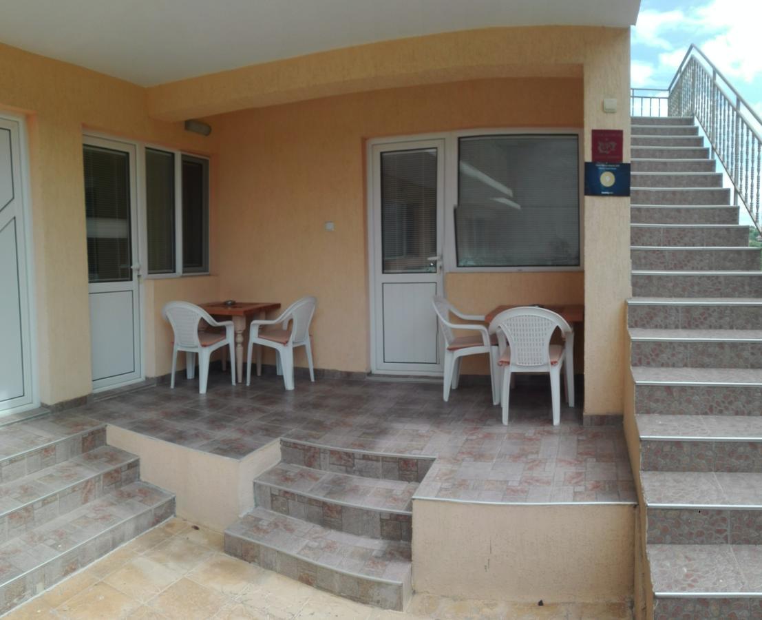 ביאלה Eleonor Guest House מראה חיצוני תמונה