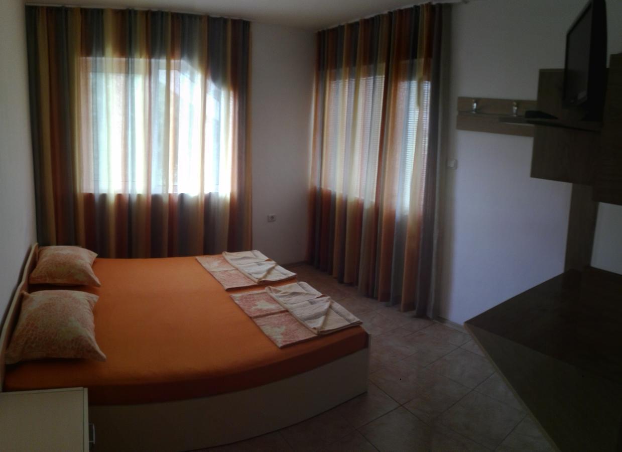 ביאלה Eleonor Guest House מראה חיצוני תמונה
